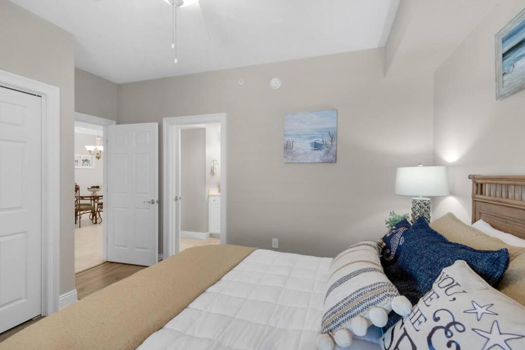 Treasure Island Unit 905 *
