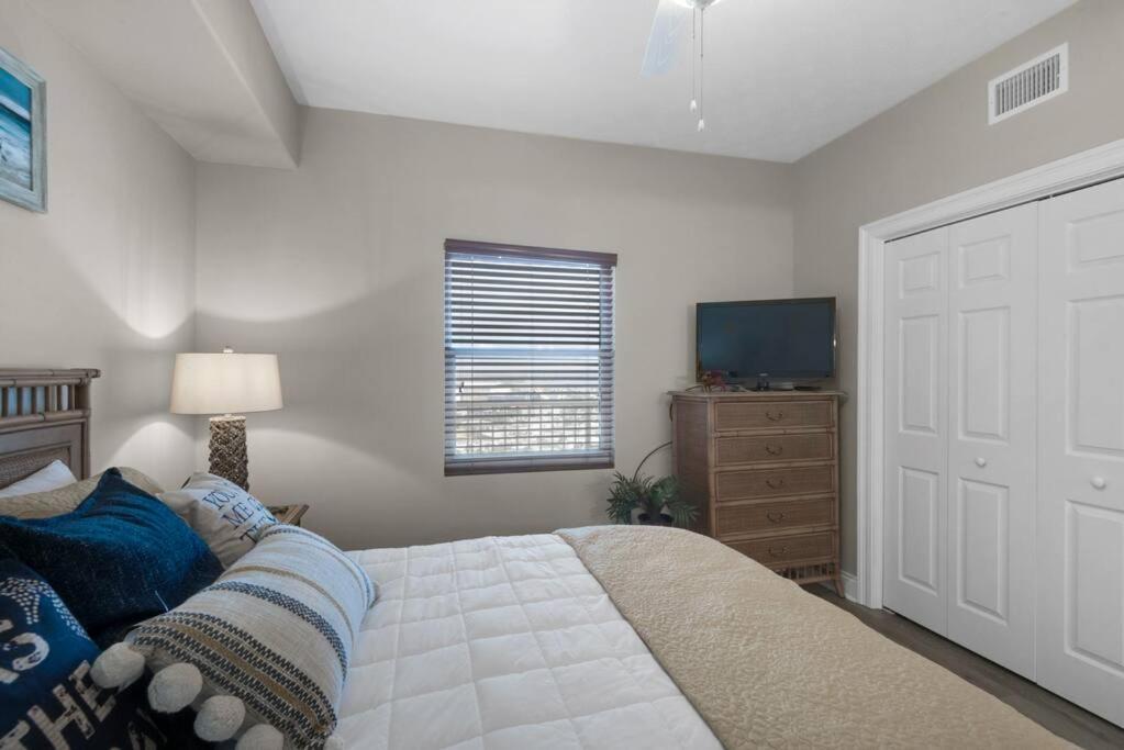 Treasure Island Unit 905
